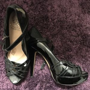 VINCE CAMUTO HEELS